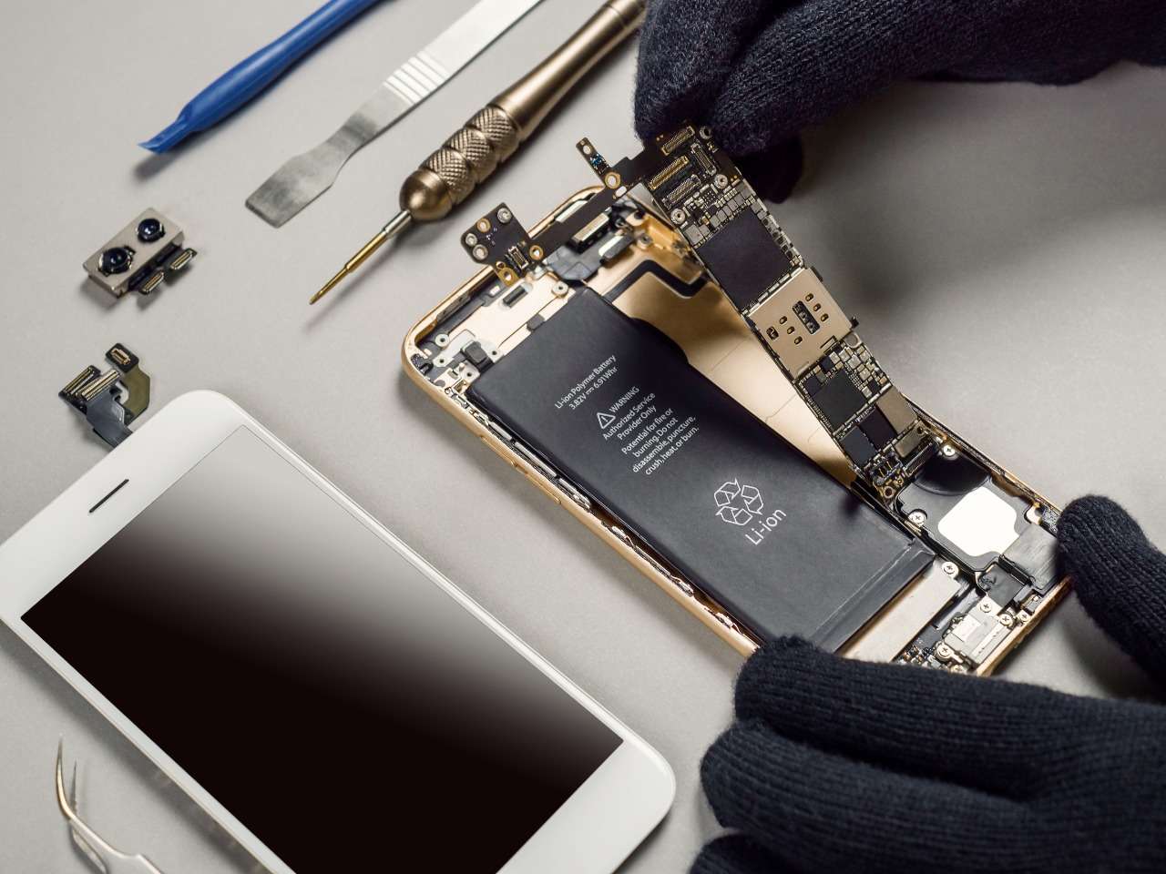iphone soldering